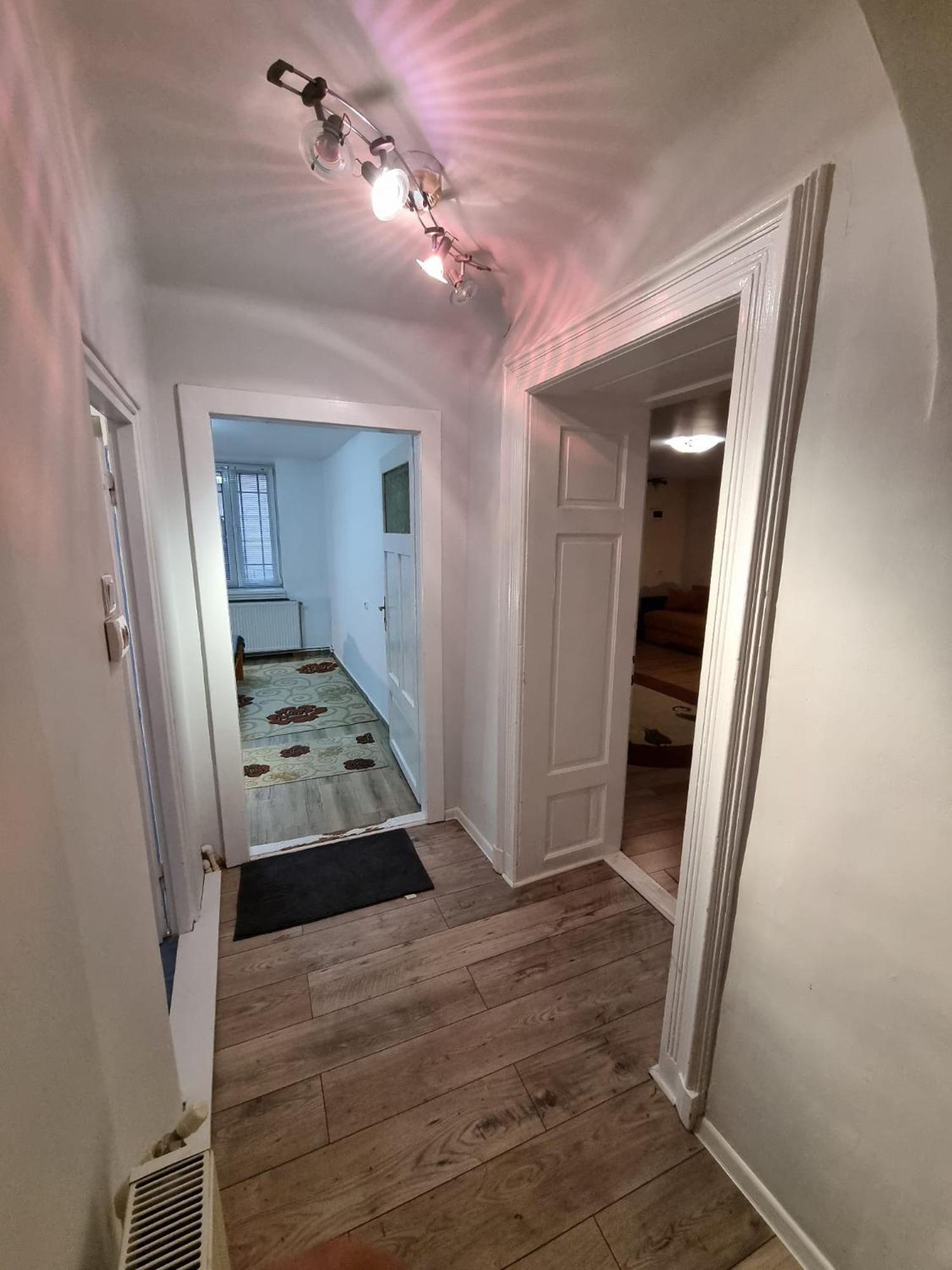 R Castle - 2 Room Apartment ブラショフ エクステリア 写真